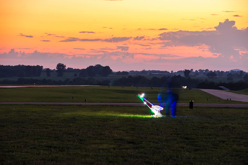 sunset dusk kentucky jets modelplane remotecontrolledjet jetsoverkentucky