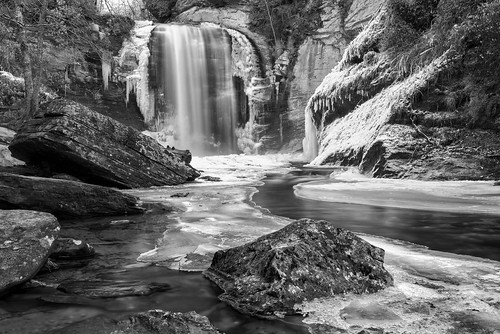waterfall brevard lookingglassfalls pisgahnationalforest brevardnc ncphotographer