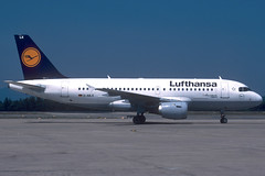 Lufthansa A319-114 D-AILX GRO 19/08/2000