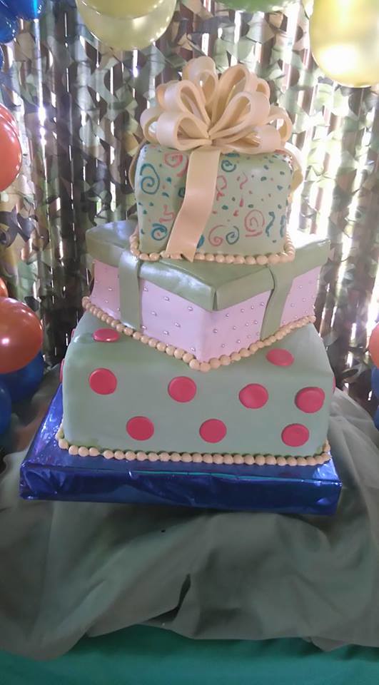 Gift Box Cake by Jhayne Pagulayan De Jesus