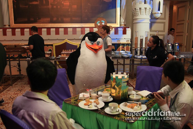 DreamWorks gang will walk around to greet you at your breakfast table