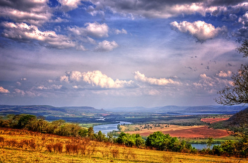 mountains minasgerais rio brasil clouds river landscape countryside lomo paisagem vale nuvens montanhas riogrande