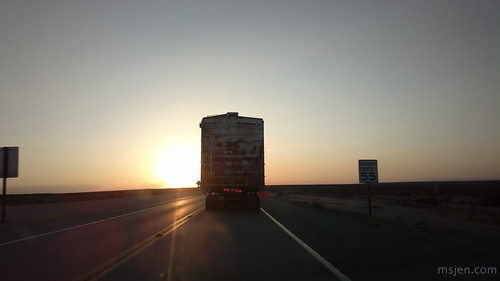california sunset truck nokia unitedstates fourcorners wideload kramerjunction hwy58 oldrailroadcar photobyjeniferhanen nokia808 nokia808pureview msjencom