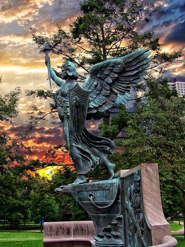 park sunset sky statue bronze memorial war connecticut ct historic spanish american historical hartford bushnell “new england” onasill