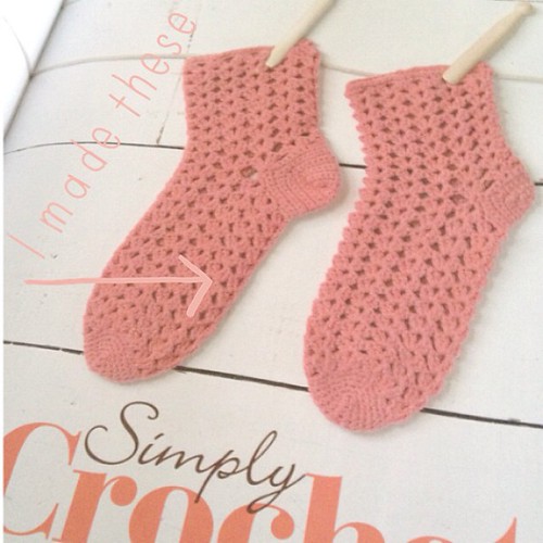 My newest sock pattern in the new @simolycrochet magazine