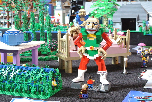LEGO Giants at Bricksart