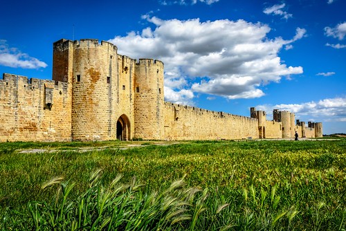 aigues mortes muraille wall france