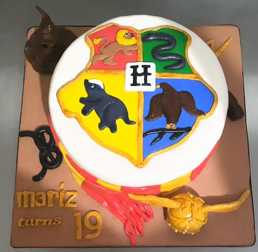 Hogwarts Themed Cake by Candice Ocampo