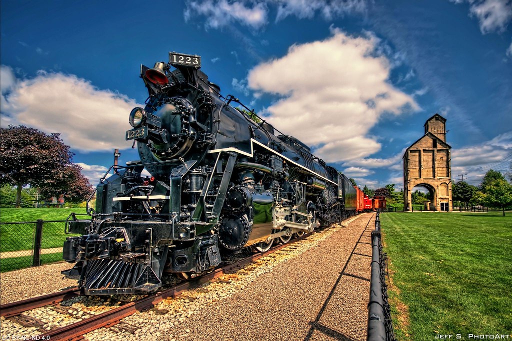 Pere Marquette 1223 Locomotive with Coal Tower