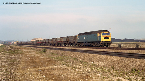 train diesel railway freight britishrail scunthorpe northlincolnshire class47 47230 coalhandlingplant