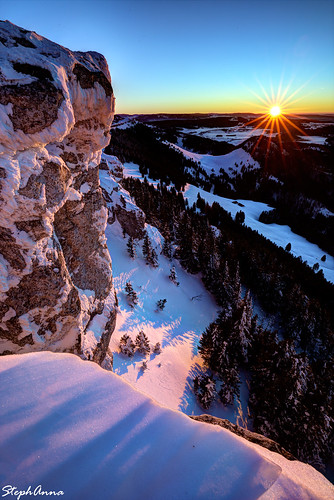 sunset mountain snow berg montagne rocks sonnenuntergang rocher coucherdesoleil felsen chasseron