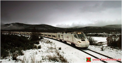 snow trenes nieve nevada paisaje zamora landcape ferrocarril renfe sanabria adif alvia trenzamora ungilde