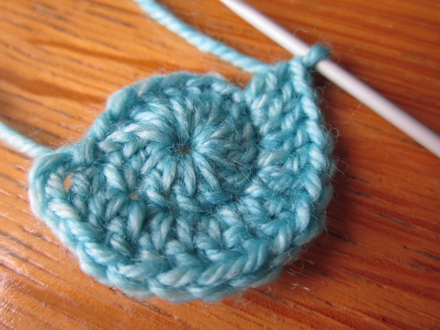 crochet tape measure cases tutorial (7)