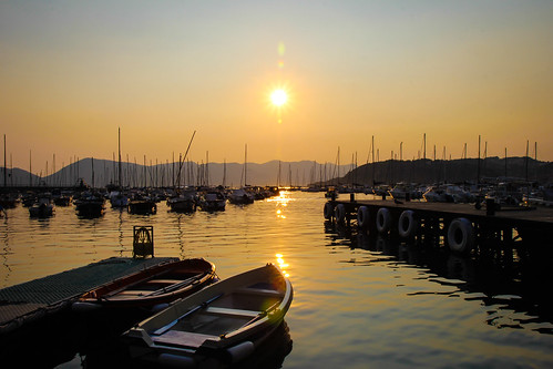 travel sunset sea italy sun water sailboat boats bay la harbor pier harbour lerici spezia pankseelen