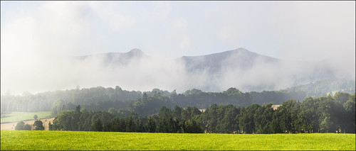 mist mountains landscape scotland aberdeenshire hills mithertap craigshannoch bennachje