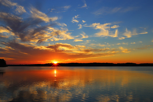 sunset ohio cloud sun lake reflection water day dusk waynesville caesarcreek pwpartlycloudy