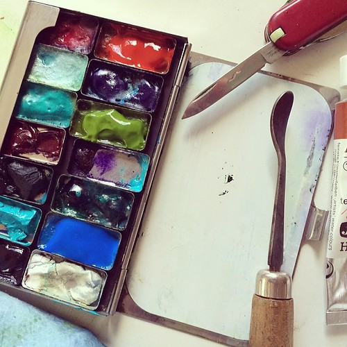 Fresh load of paint into my tiny palette.