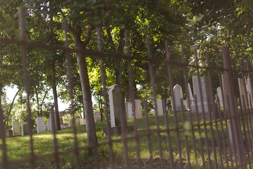 ohio graveyard america fence warm iron headstone tomb tombstone haunted medina picket
