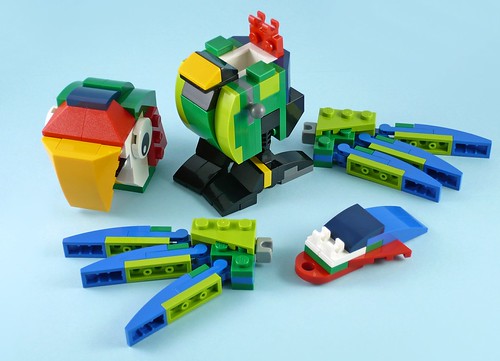 LEGO Creator 31031 Rainforest Animals 10