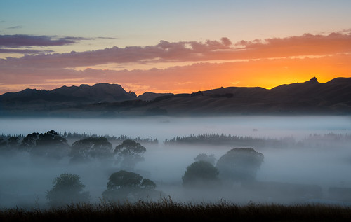 light newzealand sky sun fog clouds sunrise dawn day hills hawkesbay
