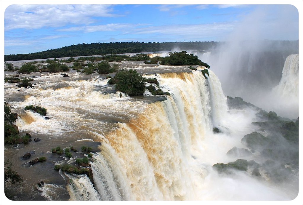 brazil iguazu falls garganta del diablo