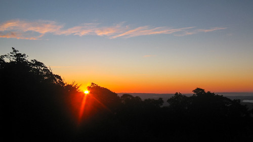 morning newzealand sky cloud sun silhouette sunrise track outdoor hut array greatwalk panekirehut tour200909281002