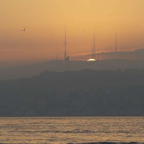 water sunrise istanbul bosphorous canoneos5dmarkiii canonef70200mm28lisiiusm