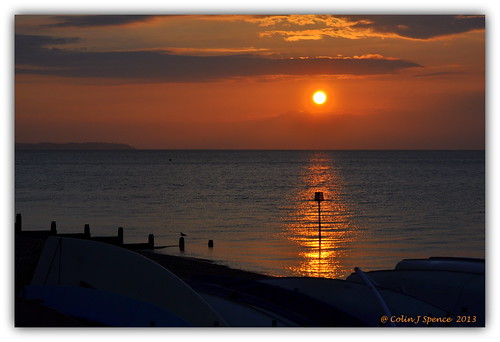uk sunset red sea england orange sun color colour reflection beach water clouds coast kent colours reflect whitstable tankerton