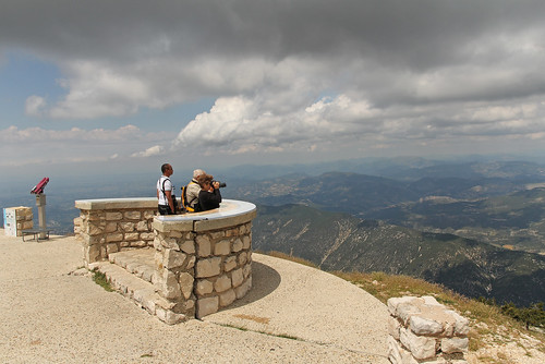 people mountain france montagne europe view top july tourists paca summit provence viewpoint pointdevue vaucluse ventoux 2014 sommet montventoux drôme brantes stewartleiwakabessy meteorry provencealpescôtedazur provencealpescôted’azur