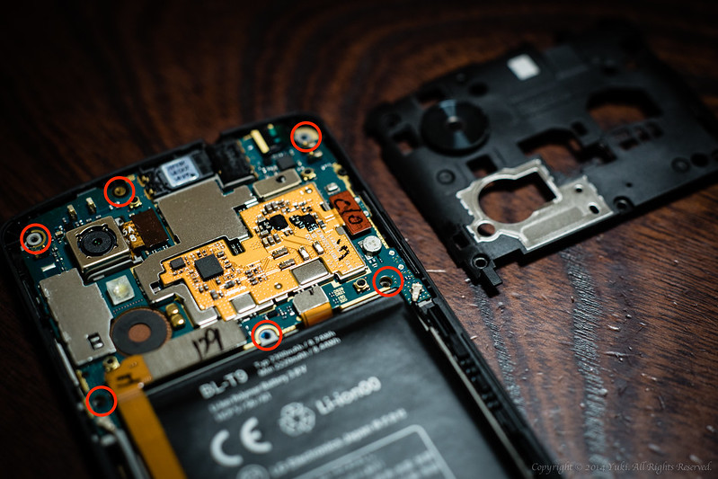 Nexus5 changing battery 4