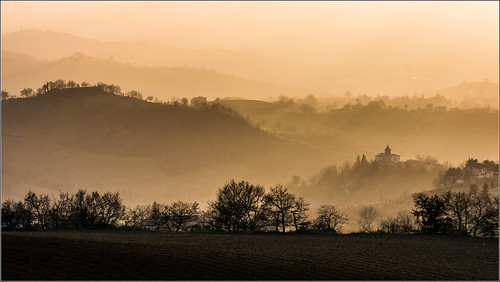 italy fog landscape nikon scenery italia raw nebbia marche castel santangelo macerata foschia cingoli paesagio d7100