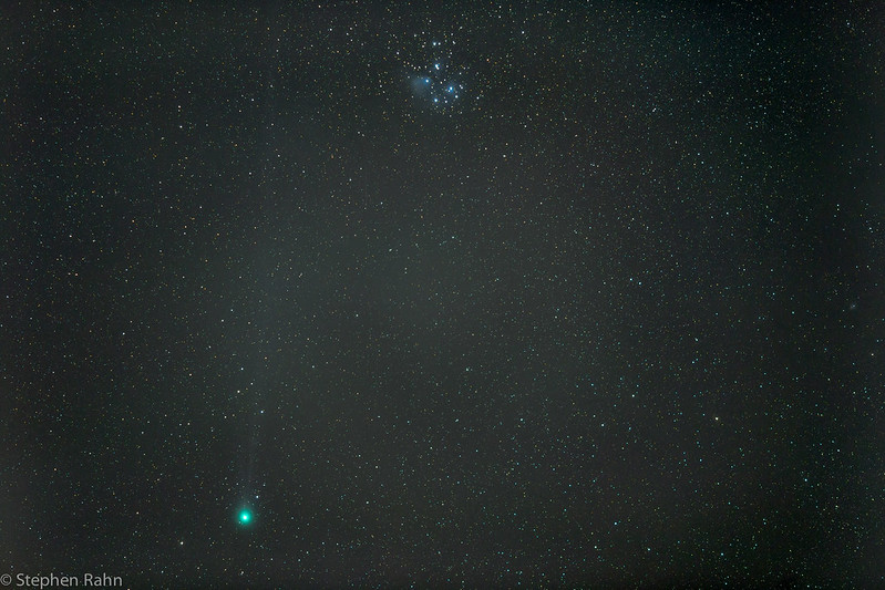 comet-pleiades