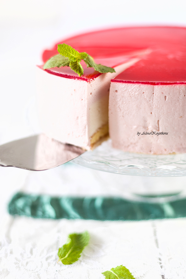 Red Currants Mousse Cake-29