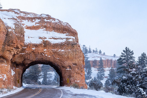 road park winter red usa snow cold ice rock america forest utah ut highway arch sony arches roadtrip canyon national american gateway bryce snowing f4 2470 a7r