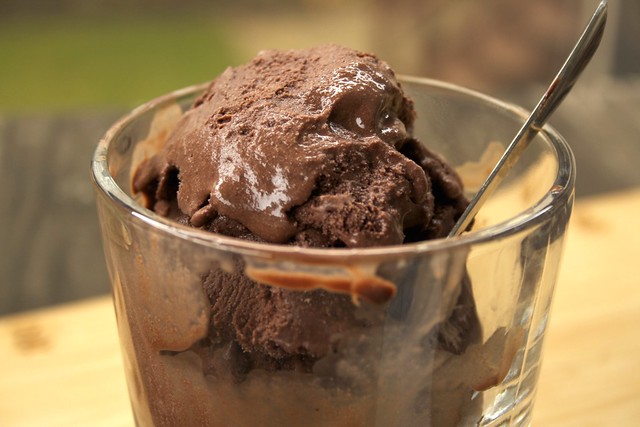 How To Make Homemade Chocolate Ice Cream