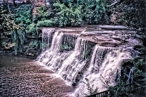 travel ohio west river town village district side cleveland small tags tourist falls ne add oh suburb mills hdr attraction weekender chagrin samll nrhp northheast onasill