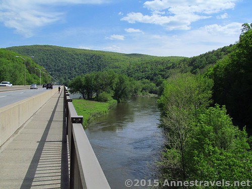 The Appalachian Trail crossing the I-80 Bridge across the Delaware River as the trail heads toward the NJ/PA state line, Delaware Water Gap National Recreation Area, Pennsylvania