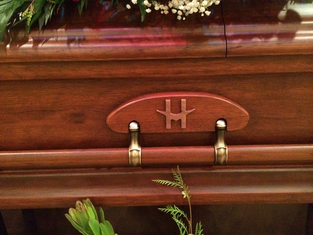 Bull's casket 2