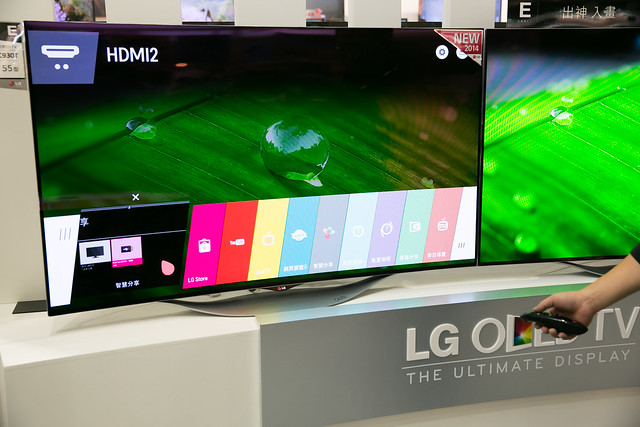 現在就看得到未來！LG 大尺寸 OLED 4K 曲面螢幕 @3C 達人廖阿輝