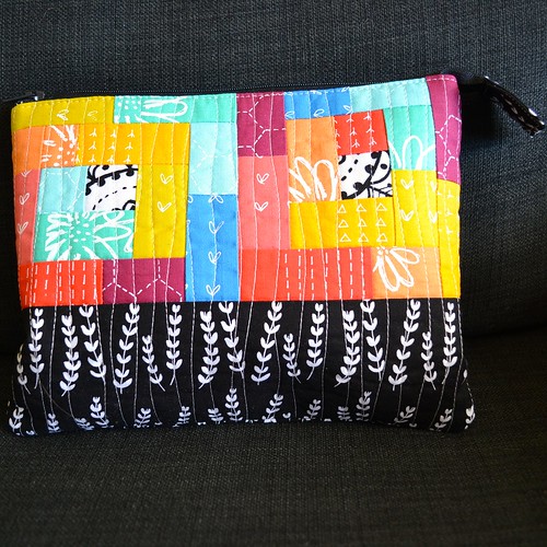 Scrappy stitching pouch