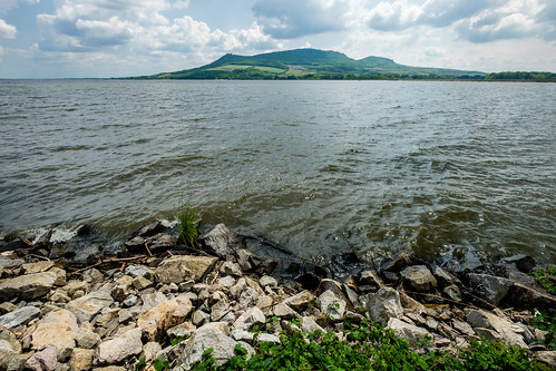 lake landscape dam reservoir artifical nové jezero pálava mlýny nádrž přehradní