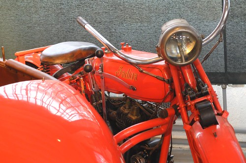 red detail museum vintage rouge view antique indian musée motorbike part moto museo rosso sidecar motorrad automotovélo