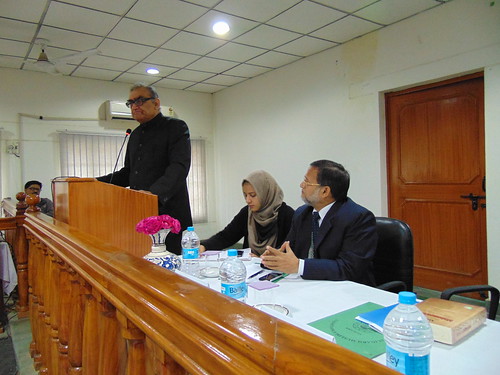 Justice Katju interacts with law students at AMU