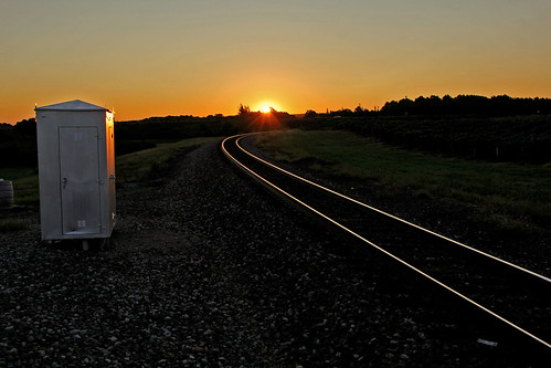 railroadtracks tracks sunrisephotography sunrise bortroad northeastpennsylvania rails reflectionphotographs norfolksouthern nslakeeriedistrict