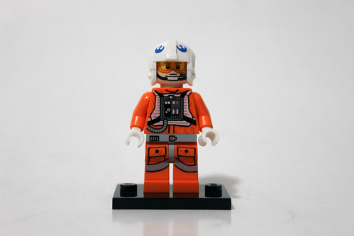 LEGO Star Wars 2014 Advent Calendar (75056) – Day 16 - Rebel Pilot