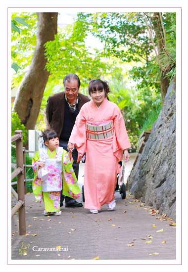 七五三写真　出張撮影　愛知県瀬戸市　深川神社　窯垣の小径　自然な　ナチュラル　家族写真