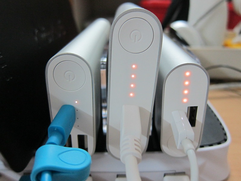 Xiaomi Mi Power Banks - Charging