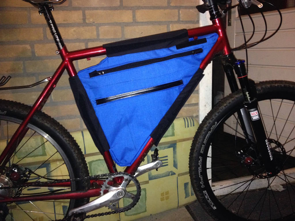 Make your own gear (MYOG) Bikepacking frame bag