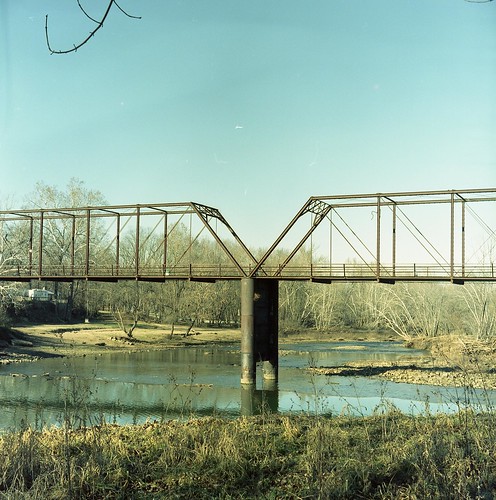 bridge tlr mediumformat river historic 120film missouri yashica yashicaa sacriver caplingermills