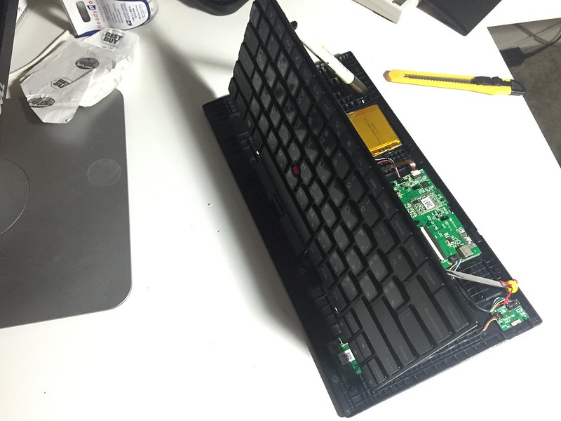 ThinkPad Compact Bluetooth Keyboard with TrackPoint Disassembly